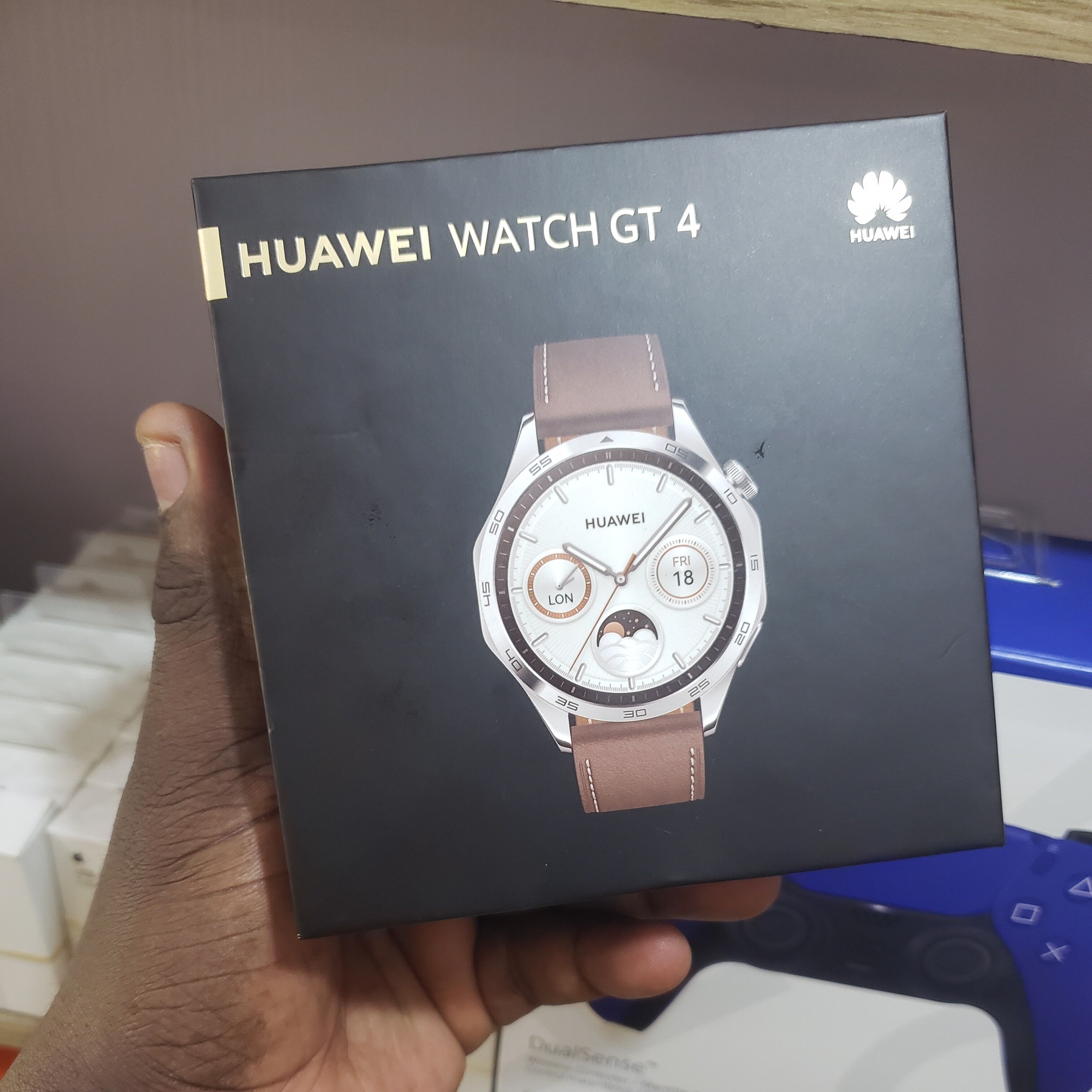 MONTRES CONNECTE HUAWEI GT 4