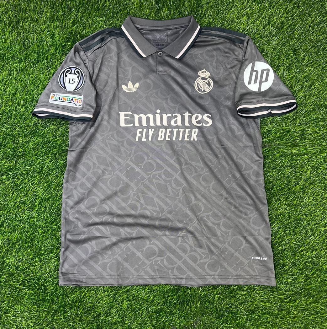 MAILLOT RÉAL MADRID GRIS EDTION UEFA