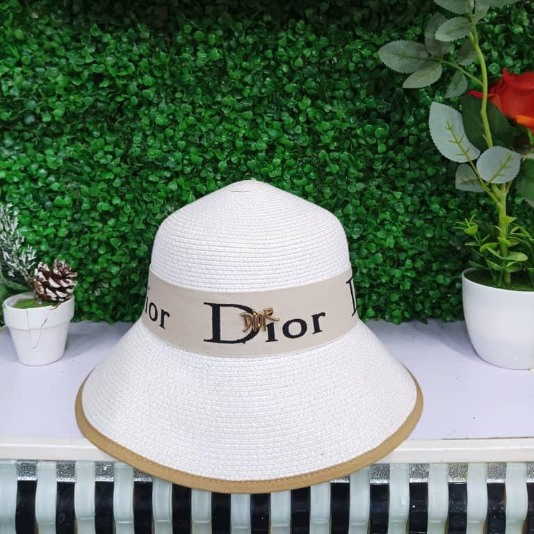 chapeau Dior