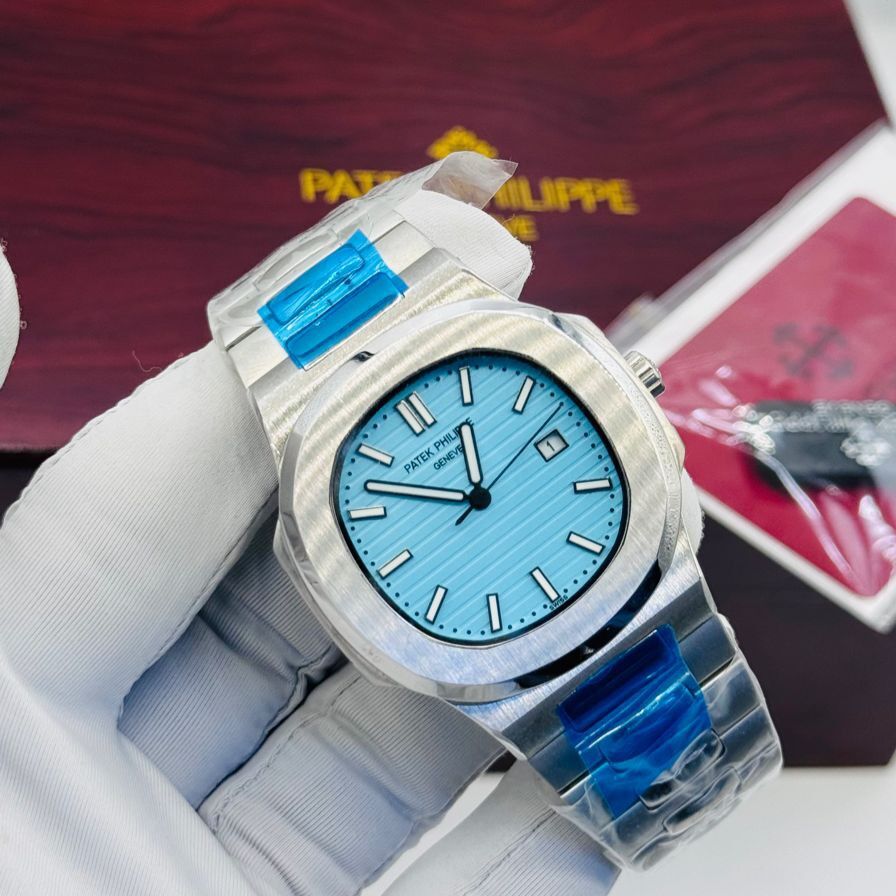 PATEK PHILIPPE Nautilus