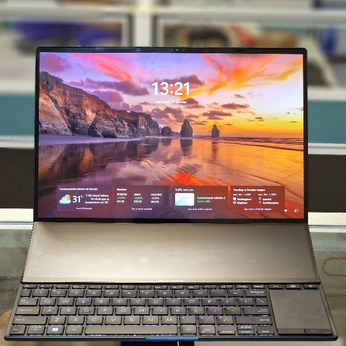 Asus ZenBook pro Duo 15 OLED