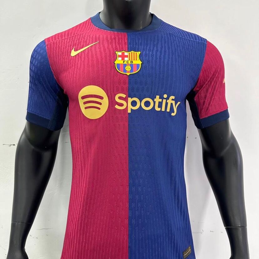 maillots disponibles en version fan et pro