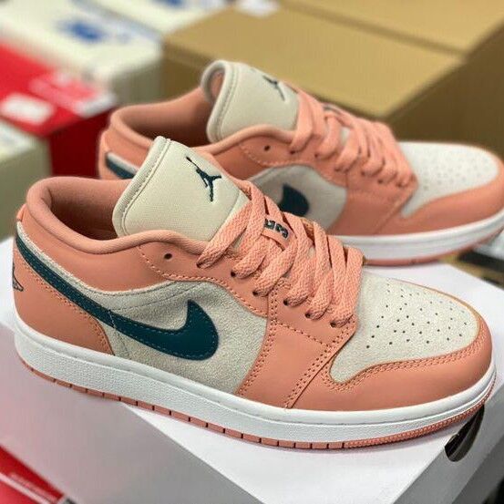 Nike SB sneakers