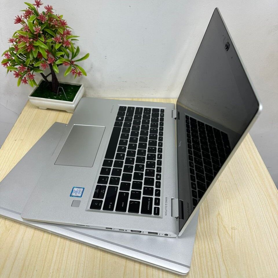 HP ELITEBOOK 1030 G2