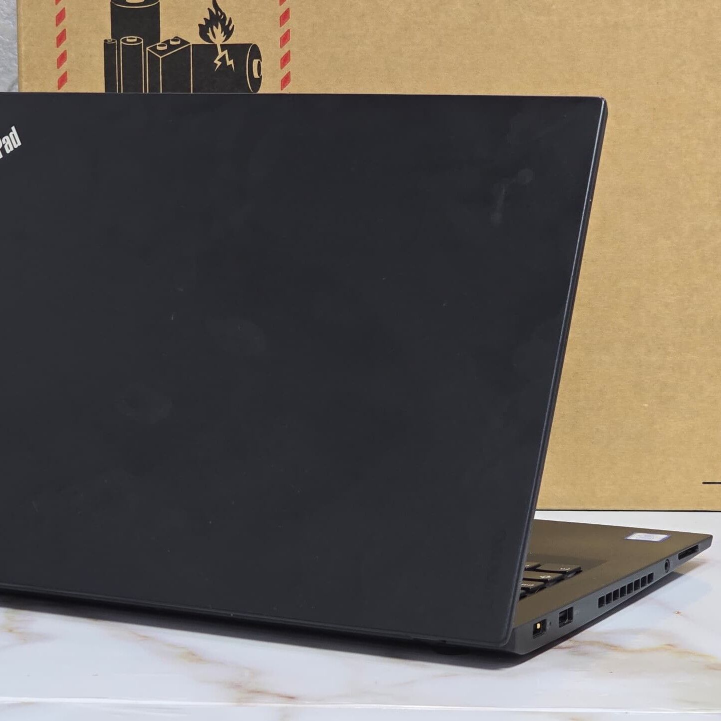 Lenovo X1 carbon