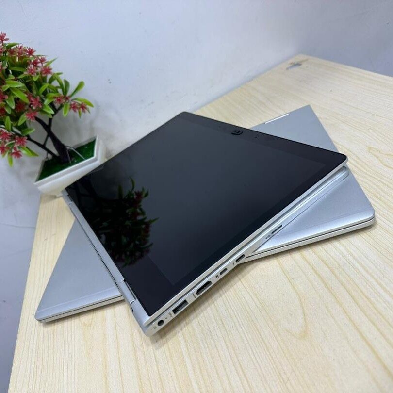 HP ELITEBOOK 1030 G2