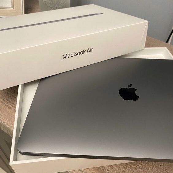 MacBook 💻 •Air M1 2020