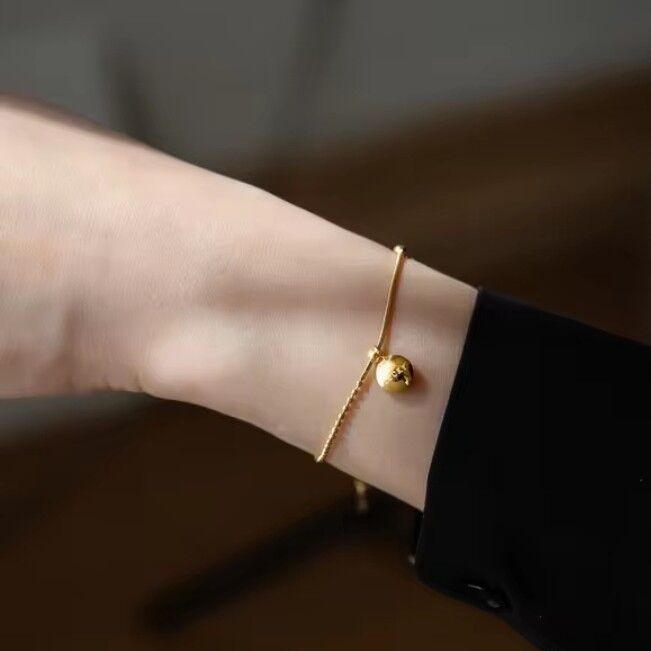 bracelet minimalist