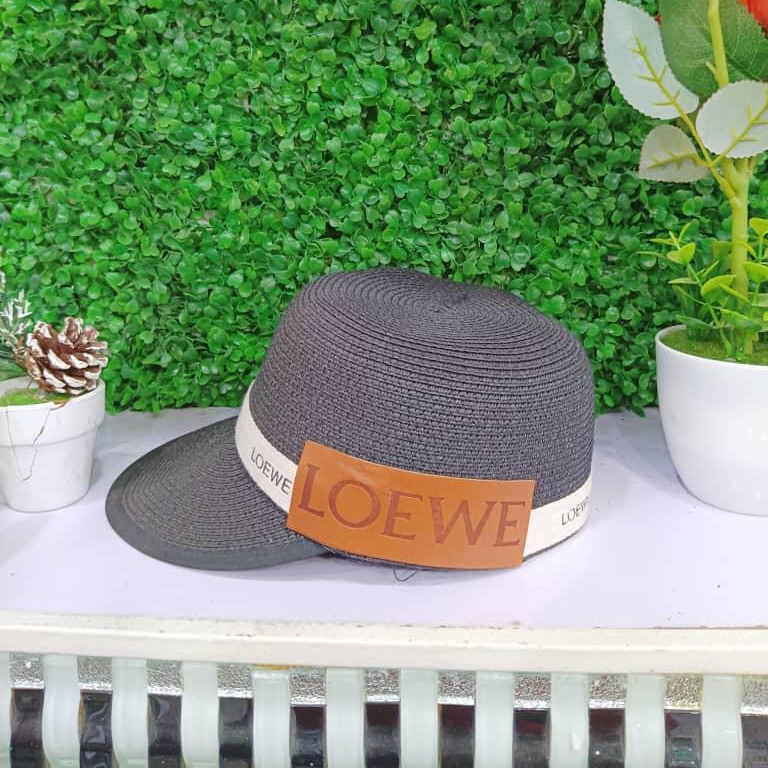 Chapeau Loewe contre soleil